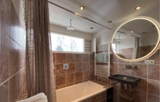 Awesome Apartment In Broek In Waterland With Wifi - 5