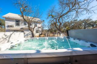 Texas Prohibition - Close to Luckenbach & Bar On Site - 9