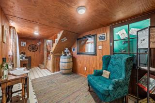 Texas Prohibition - Close to Luckenbach & Bar On Site - 7
