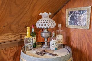 Texas Prohibition - Close to Luckenbach & Bar On Site - 4