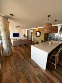 Semipiso de categoría frente al mar en Monte Hermoso - 2