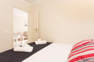 Contemporary Apartment Near Camp Nou and Fira Barcelona - 5