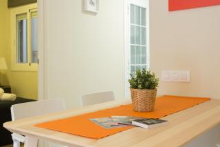 Contemporary Apartment Near Camp Nou and Fira Barcelona - 4