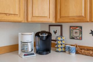 Pine Tree Cottage by NW Comfy Cabins - 2