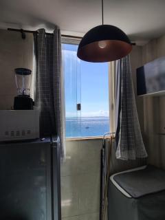 Apartamento em frente a praia , circuito do carnaval ao lado do farol da barra - 8