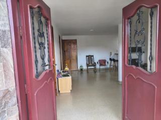 Cama nueva doble con balcón cerca del parque principal - 4