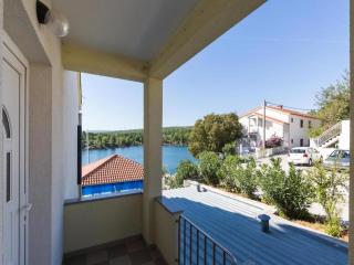 Seaview apartment in Obrovac with balcony - 5