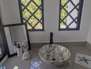 Casa Marlin and Casa Ballena Boutique Beach Houses Playa Preciosa - 6