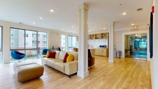 Stylish Home and Cozy - 5