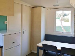 Mobil-home avec terrasse pour 4 personnes - API-1-52-801 - 6