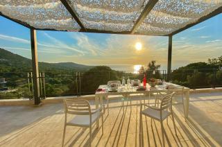 Villa Between Beaches And Hilltop Villages - 0