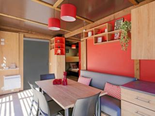 Chalet 4 pers avec Terrasse et Accès PMR à Vic-sur-Cère - API-1-52-1231 - 9