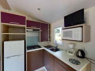 Mobil-home à Vic-sur-Cère avec terrasse, 2 chambres - API-1-52-1253 - 7