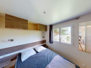 Mobil-home 32m² avec Terrasse, 3 Chambres pour 6 personnes - API-1-52-1245 - 4