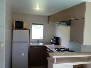 Mobil-home 31m² avec Terrasse - 5 personnes, 2 Chambres - API-1-52-1257 - 8