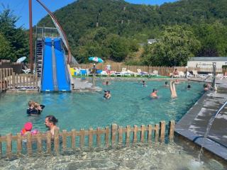 Chalet cosy de 6 personnes avec terrasse à Vic-sur-Cère - API-1-52-1255 - 4