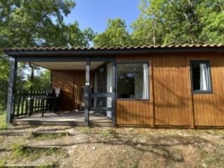 Chalet à Saint-Cybranet avec terrasse - Capacité 5 personnes - API-1-52-1267 - 0