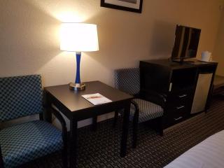 Ramada by Wyndham Glendale Heights/Lombard - Glendale Heights - 1