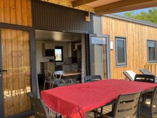 Mobil-home confortable avec terrasse pour 6 personnes à Dolus-d'Oléron - API-1-52-1525 - 0