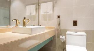 James Joyce Coffetel· Tianjin Olympic Center Lingbin Road Metro Station - 5