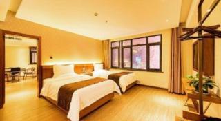 James Joyce Coffetel· Zhengzhou Wenhua Road Technology Market - 9