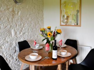 Grooms Cottage - 8