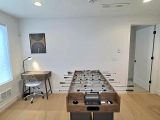Upscale Seattle retreat: lake/skyline views/FIFA - 7