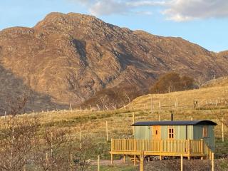 Corran Shepherds Hut - 9