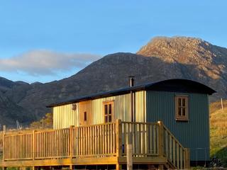 Corran Shepherds Hut - 2