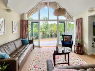 The Nest - Ukc7001 - 8