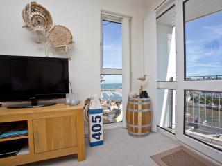 Upper Deck - 5 Linden Court - 4