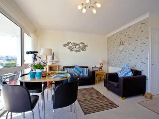 Upper Deck - 5 Linden Court - 1