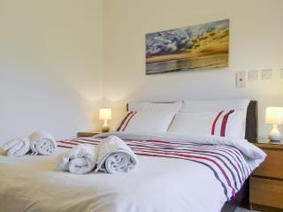 Springfield Court - Lakeside - 2