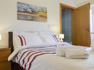 Springfield Court - Lakeside - 1