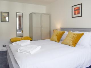 The Snug - 1
