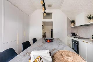 Artos Stays next to Melbourne Formula 1 Grand Prix! - 4