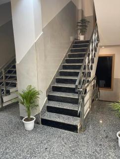 Hotel Radha Krishna Residency - Affordable Stay Central Vrindavan - 7