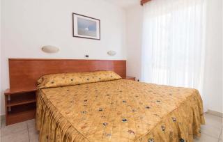 Amazing Apartment In Umag With Swimming Pool - 6