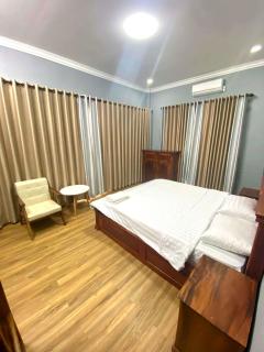 2-bedroom House in Battambang - 0