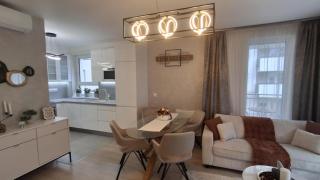 Parkwest Royale AC and Balcony - 3