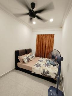 Puchong Permata Homestay 3BR - 2