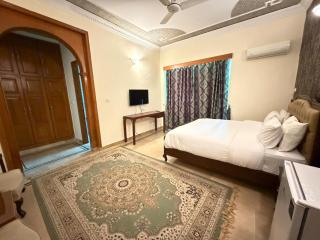 Baani Signature Hotel - 1