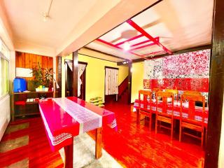 Exclusive House for Family and Friends - 1