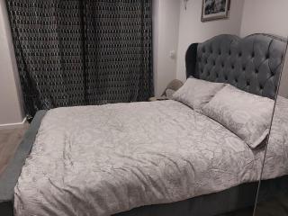 Serene and Cosy Private Studio - 7