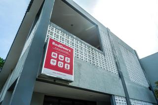 RedDoorz Plus @ Kalpataru - 1