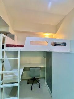 Condo Share in Katipunan - Loft Bed, Spacious Storage, WiFi, Pool, Gym, Sauna, Balcony - 0