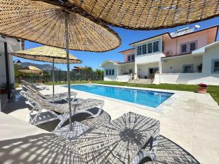 Luxury Villa with Private Pool and Large Garden in Dalyan - 4