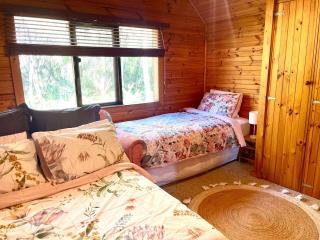 Rosemary Cottage - short walk to Gannet Beach - 6