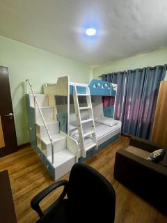 Lovely 2 Bedroom with open living room & kitchen - 3