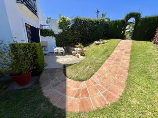 20 -Apartment with garden in La Mairena, Ojen - 1